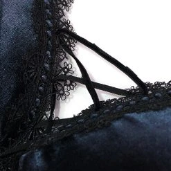 DEVIL FASHION Bikini 'Sexy Velvet' Noir Et Rouge 30 DEVIL FASHION Bikini 'Sexy Velvet' Noir Et Rouge -ALCHEMY GOTHIC shop bikini sexy velvet noir et rouge 11