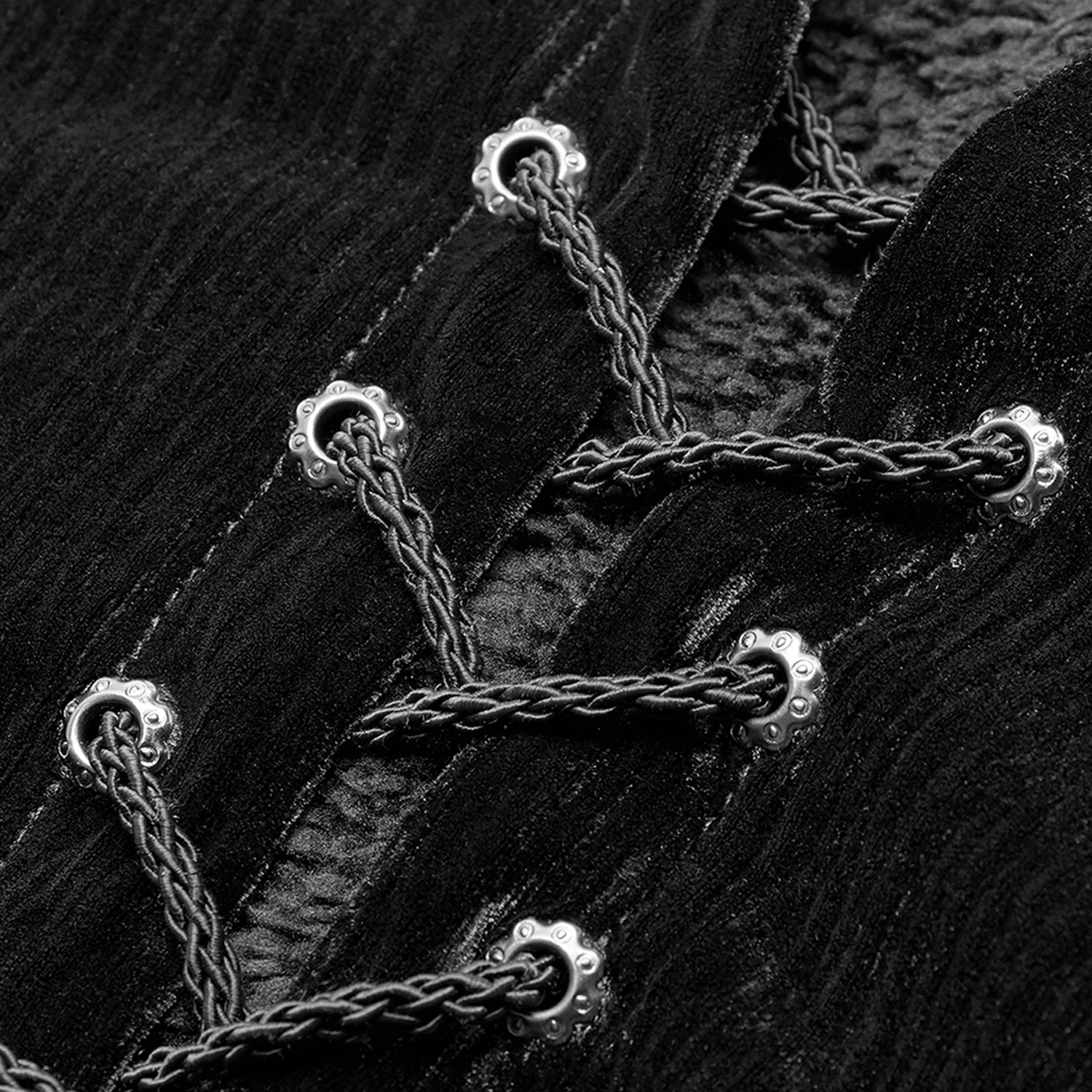 Pyon Pyon Cape Boléro Gothic Lolita à Capuche 'Black Fairy' 13 Pyon Pyon Cape Boléro Gothic Lolita à Capuche 'Black Fairy' – Image 11