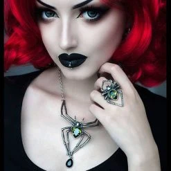 ALCHEMY GOTHIC Collier 'Emerald Venom' 11 ALCHEMY GOTHIC Collier 'Emerald Venom' -ALCHEMY GOTHIC shop collier emerald venom 1 4