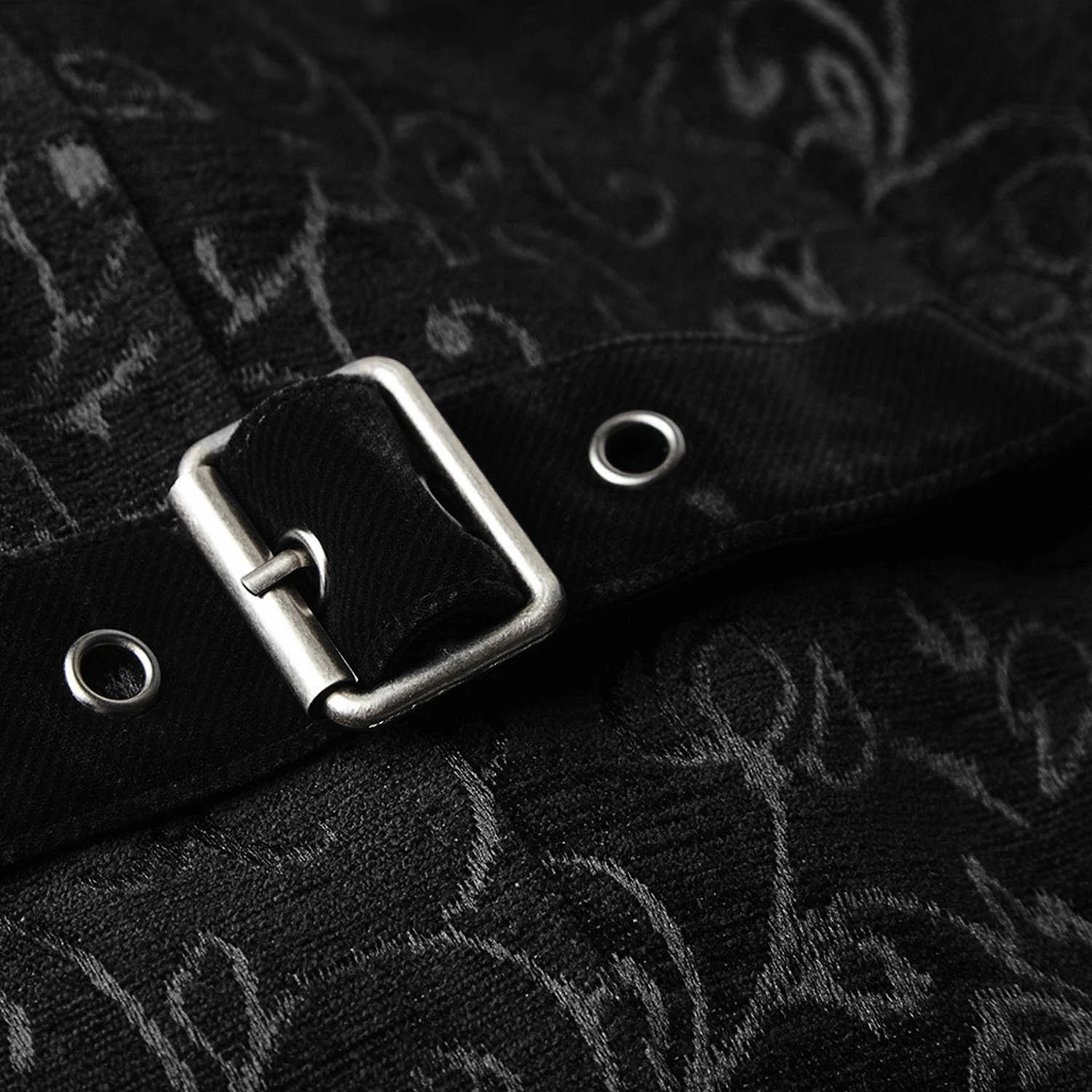 PUNK RAVE Gilet Victorien 'Gothic Regent' En Brocart Noir 11 PUNK RAVE Gilet Victorien 'Gothic Regent' En Brocart Noir – Image 9