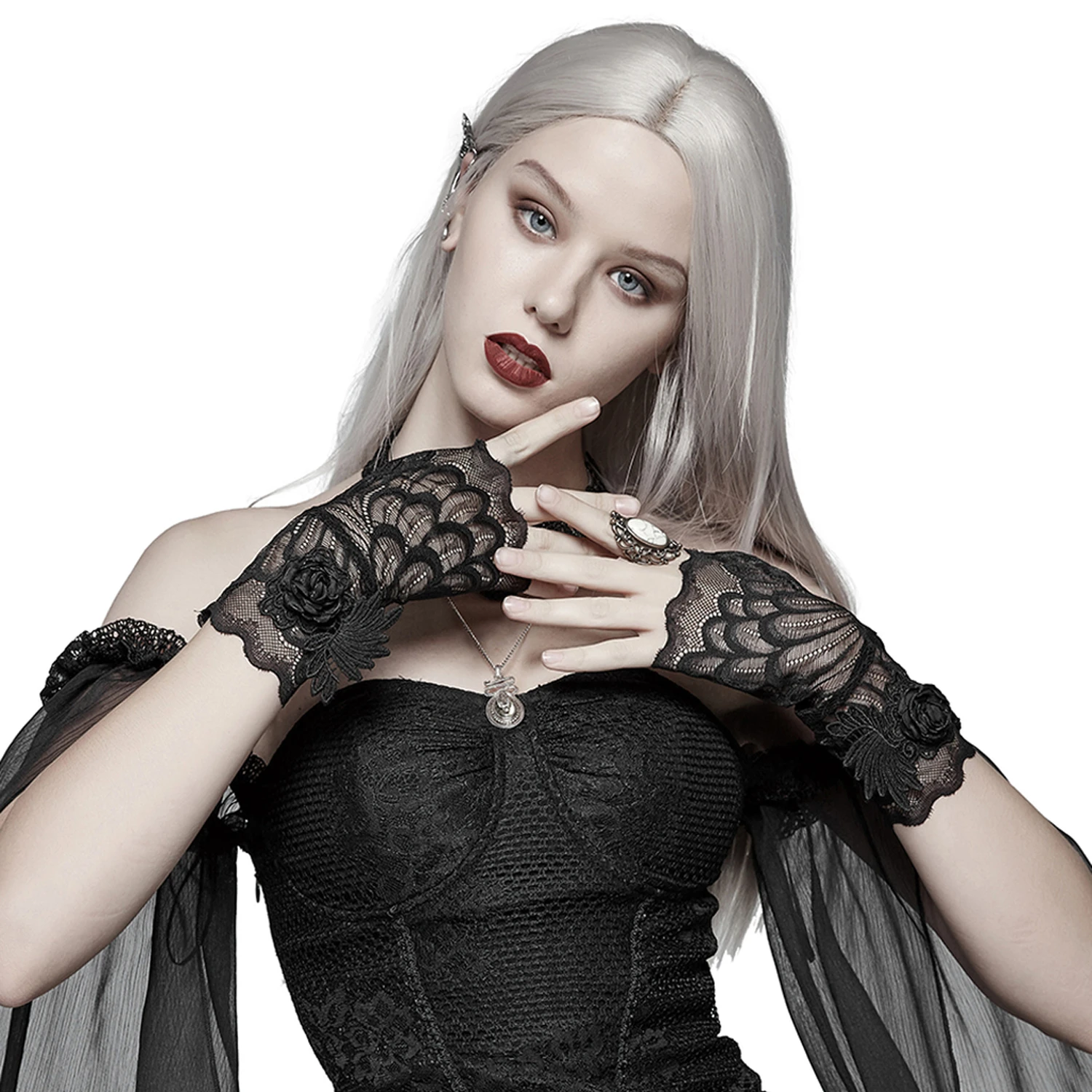 PUNK RAVE Mitaines Gothiques 'Black Rose' En Dentelle Noire 4 PUNK RAVE Mitaines Gothiques 'Black Rose' En Dentelle Noire – Image 2