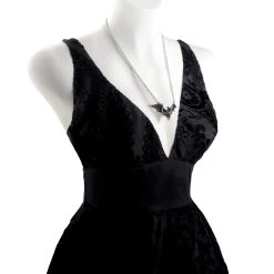 ALCHEMY GOTHIC Pendentif 'Om Strygia' -ALCHEMY GOTHIC shop pendentif om strygia 1 2