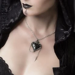 ALCHEMY GOTHIC Pendentif 'Witch Heart' -ALCHEMY GOTHIC shop pendentif witch heart 1 4