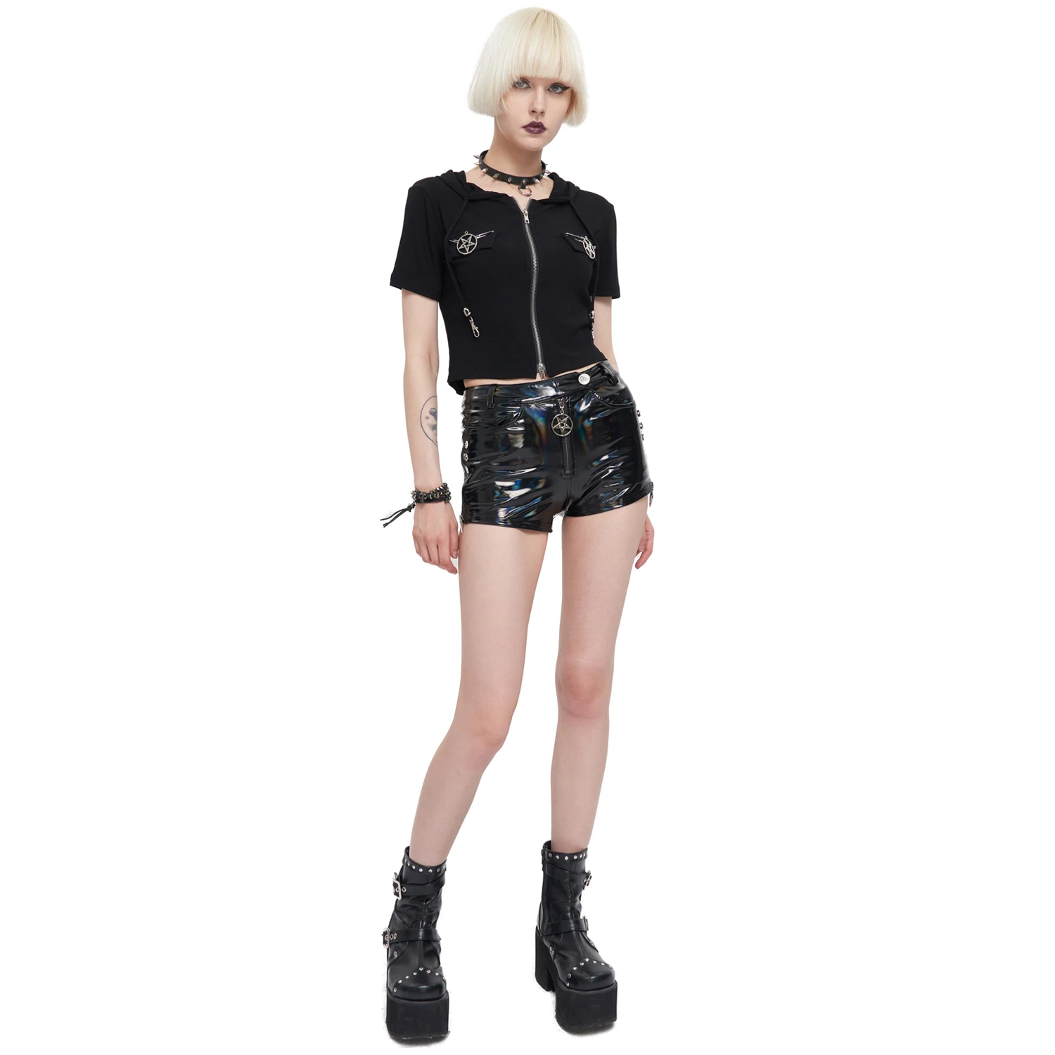 DEVIL FASHION Short 'Cyber Laser' En Vinyl Noir 7 DEVIL FASHION Short 'Cyber Laser' En Vinyl Noir – Image 5