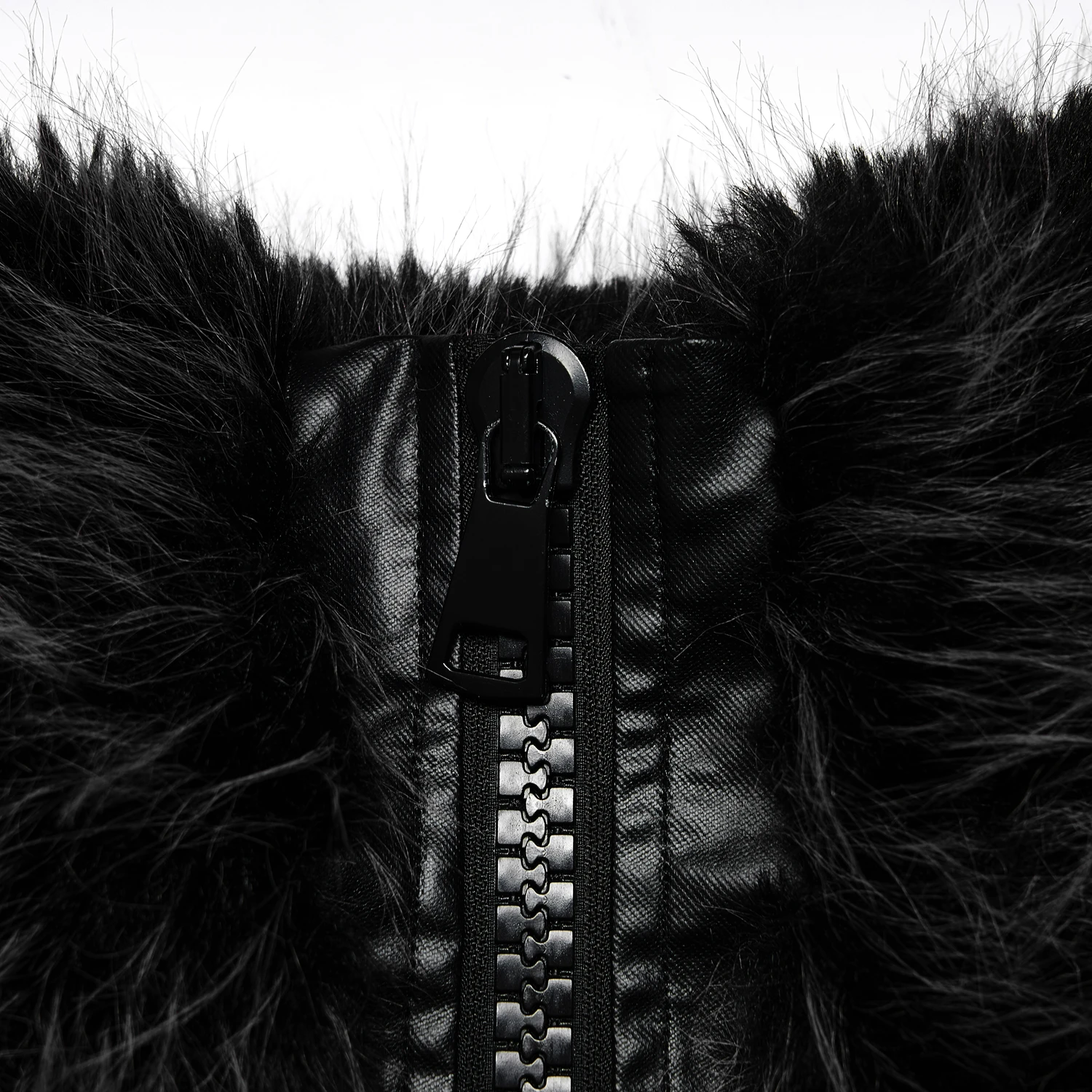 PUNK RAVE Veste 'Cassiopee' En Fausse Fourrure Noire 12 PUNK RAVE Veste 'Cassiopee' En Fausse Fourrure Noire – Image 10